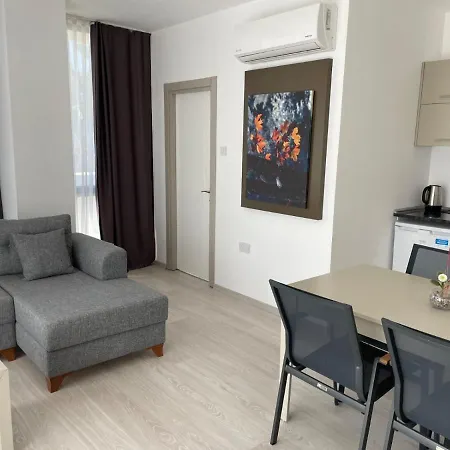 Alya Aparthotel