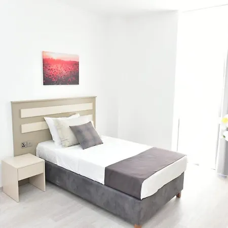 Aparthotel Alya 3*
